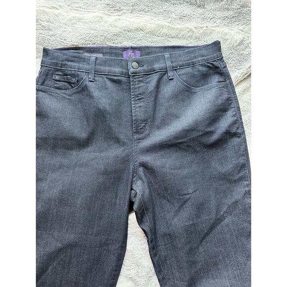 NYDJ Ariel Crop Jeans Enzyme Blue Lift Tuck Technology Women's Capri Size 18 - Picture 7 of 10